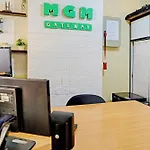 Oyo Life 92993 Apartement Gateway Cicadas By Mgm Property