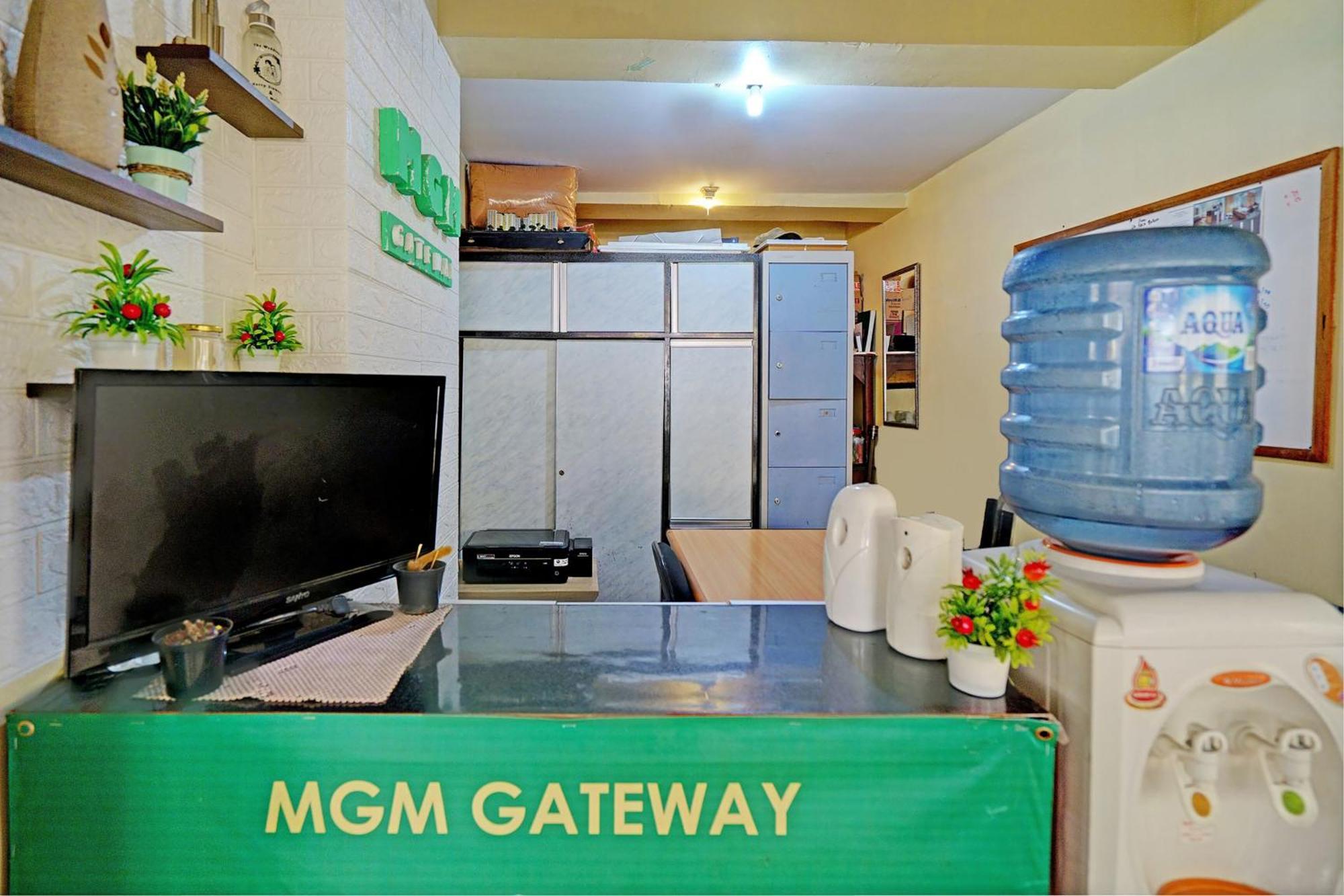 Oyo Life 92993 Gateway Cicadas By Mgm 2* Bandung